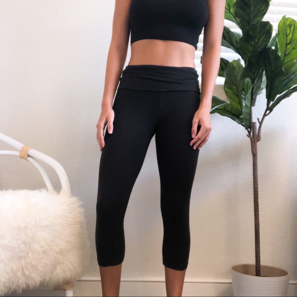 Vintage VS Cropped Leggings